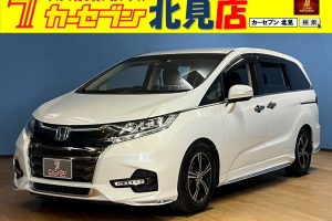ホンダ　オデッセイ　アブソルートホンダセンシング　4WD　ワンオーナー　フリップダウンモニター　ローダウン　ナビ　BT　純正エンジンスターター
