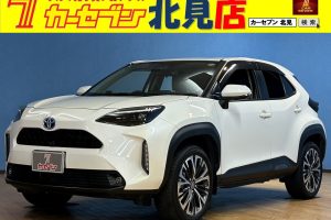 トヨタ　ヤリスクロス　ハイブリッドＺ　４ＷＤ／全周囲カメラ／純正エンジンスターター／スマートキー／前後ドライブレコーダー／衝突軽減／ＥＴＣ２．０／Ｂｌｕｅｔｏｏｔｈ／パワーシート／シートヒーター／オートライト