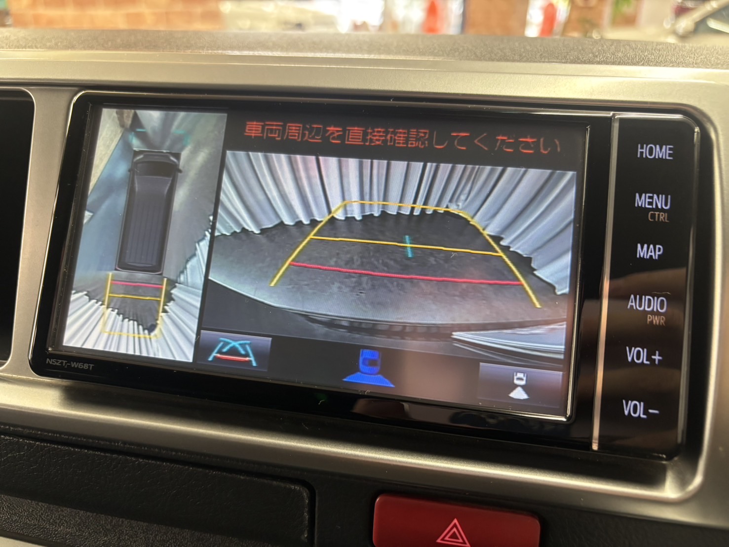 ハイエースワゴン　パノラミックビューモニター