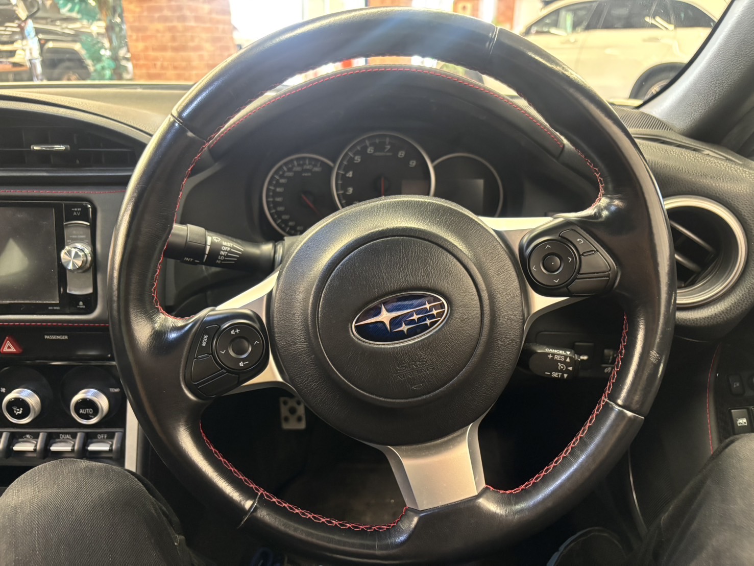 BRZ　運転席