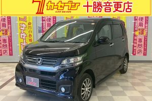 NWGNカスタム　G　4WD　CDオーディオ　オートライト　プッシュスタート　オートエアコン