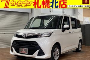 トヨタ　タンク　XS　スマートアシスト　4WD