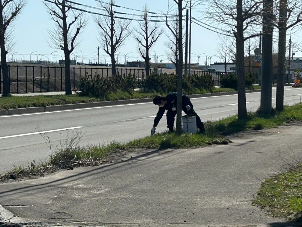 2025年4月 毎年恒例、地域清掃をスタート！①