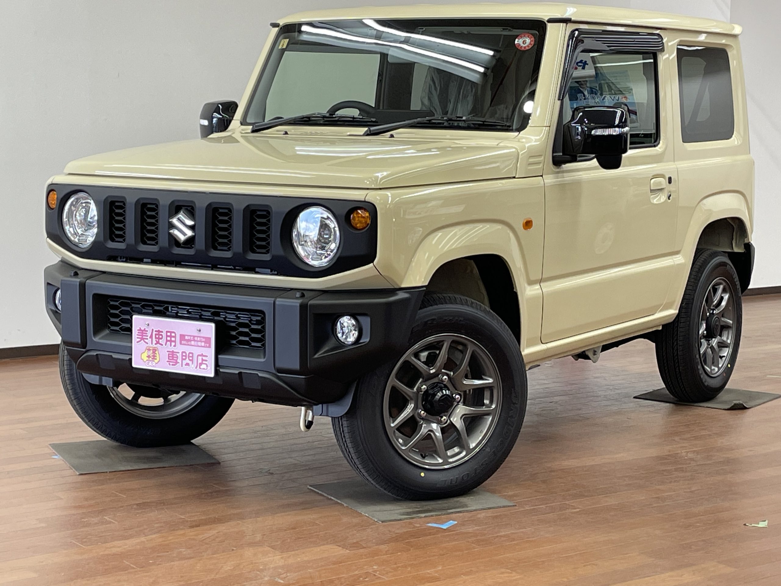 スズキ ジムニー660 XC 4WD フルセグナビ マット バイザー付