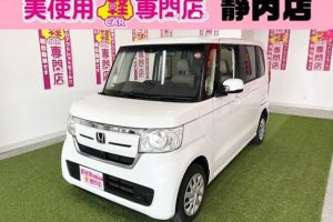 ホンダ　Ｎ－ＢＯＸ　Ｇ・Ｌホンダセンシング　４ＷＤ　車検整備付　オーディオ付　バックカメラ　ＥＴＣ車載器　左側パワースライド　プッシュスタート　アイドリングストップ　ステアリングスイッチ　クルーズコントロール　衝突被害軽減ブレーキ(パールホワイト)