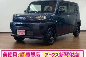 ダイハツ タフト 660 X 4WD ガラスルーフ プッシュスタート オートライト 電動パーキングブレーキ ホールドスイッチ LEDヘッドライト バックカメラ スマートアシスト (クロムグレーメタリック)