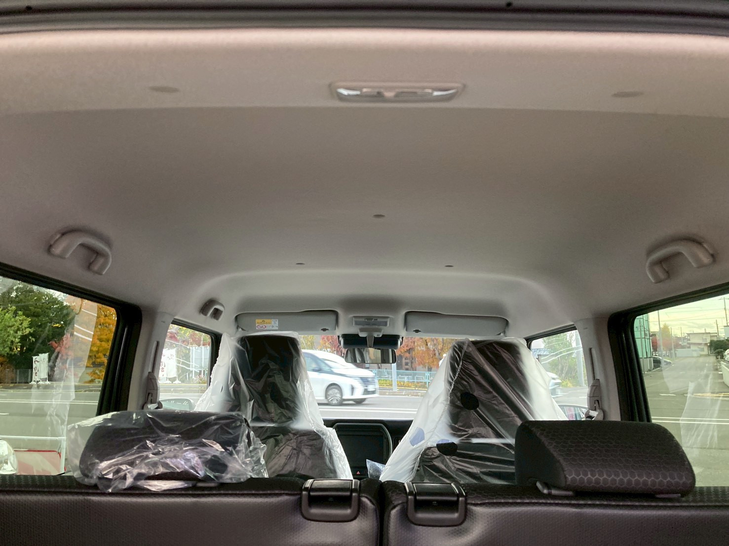 美使用軽江別店のお車をご覧いただき誠にありがとうございます！ご来店またはお電話やウェブでもご商談が可能ですのでご気軽にご相談くださいませ！