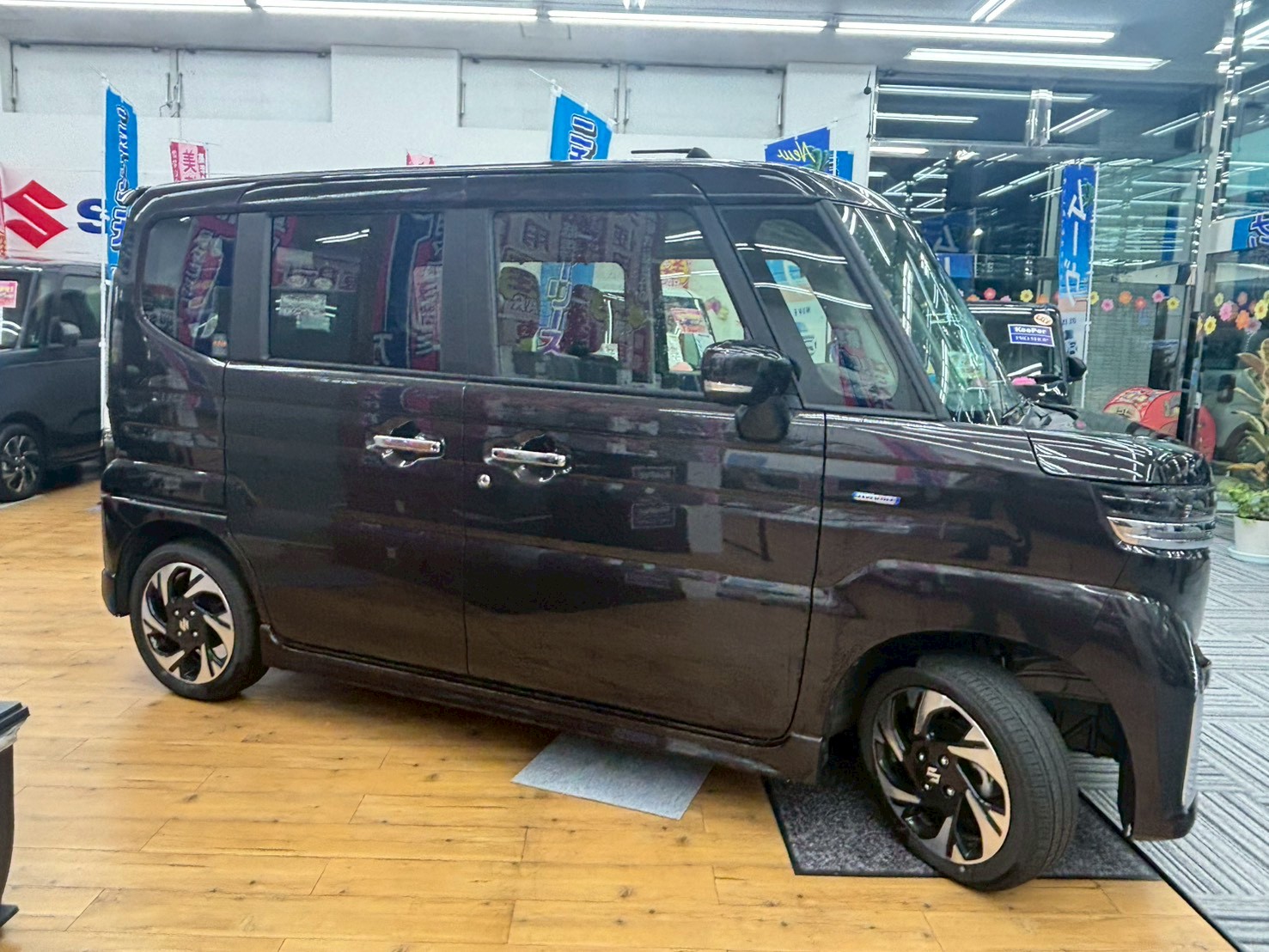 美使用軽江別店のお車をご覧いただき誠にありがとうございます！ご来店またはお電話やウェブでもご商談が可能ですのでご気軽にご相談くださいませ！