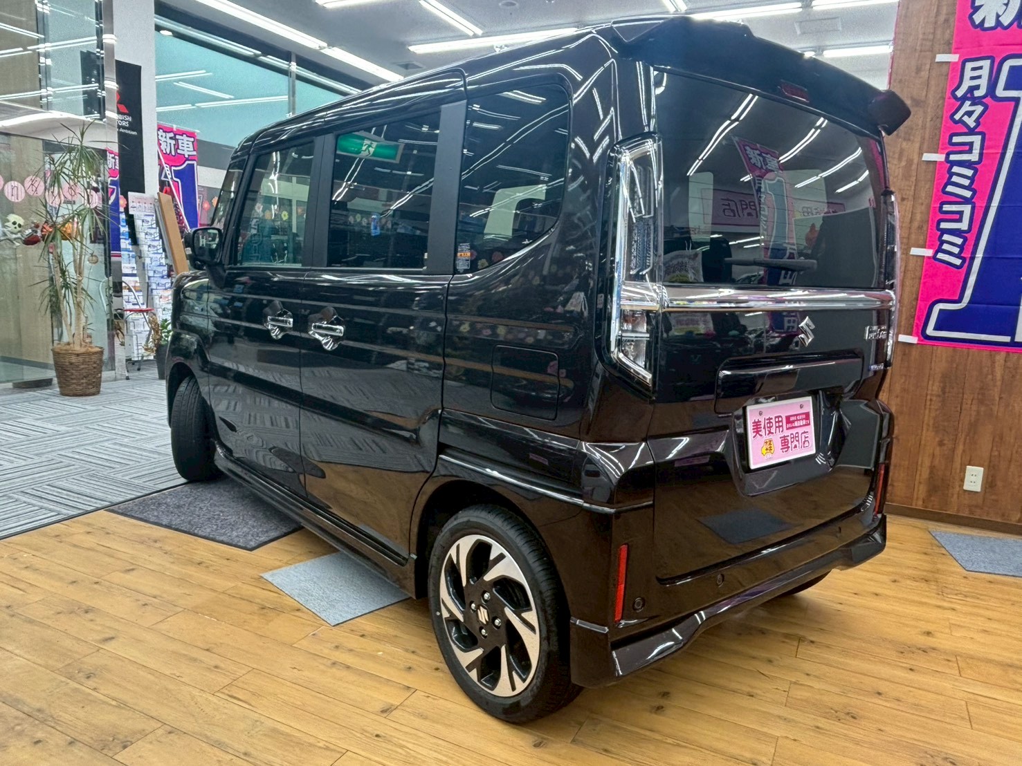 美使用軽江別店のお車をご覧いただき誠にありがとうございます！ご来店またはお電話やウェブでもご商談が可能ですのでご気軽にご相談くださいませ！