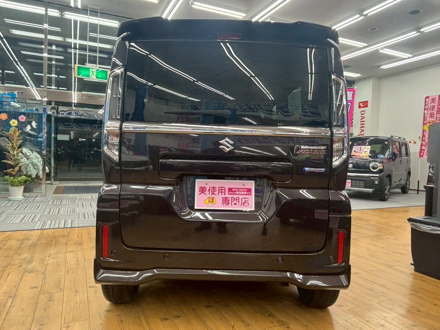 美使用軽江別店のお車をご覧いただき誠にありがとうございます！ご来店またはお電話やウェブでもご商談が可能ですのでご気軽にご相談くださいませ！