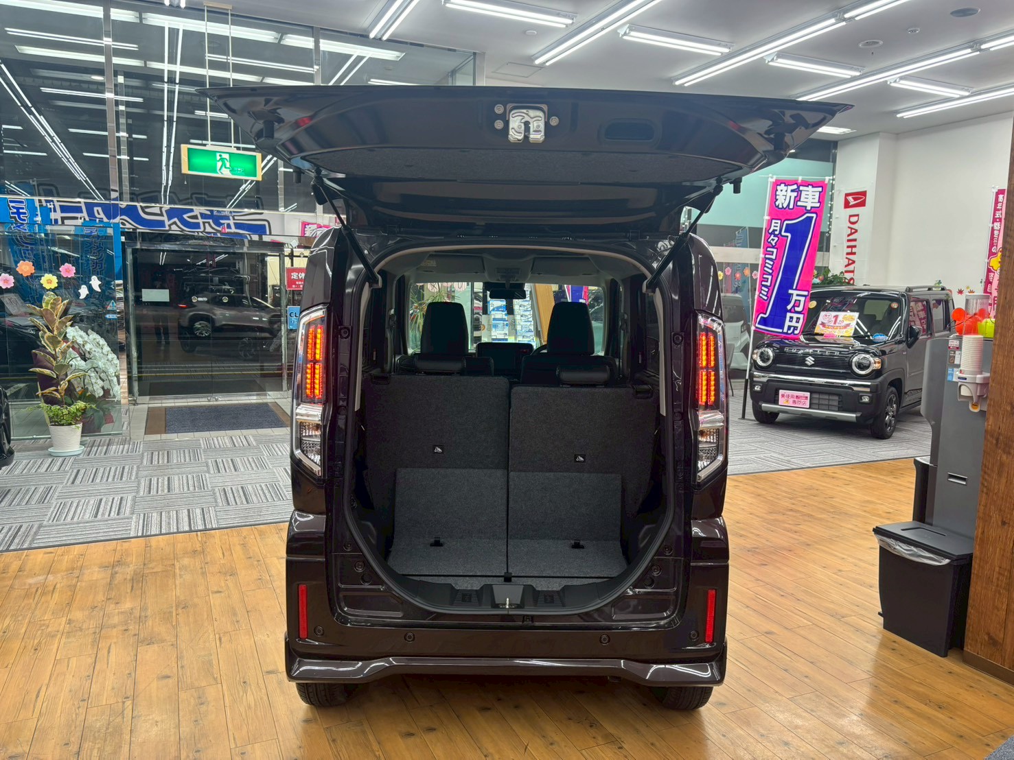 美使用軽江別店のお車をご覧いただき誠にありがとうございます！ご来店またはお電話やウェブでもご商談が可能ですのでご気軽にご相談くださいませ！