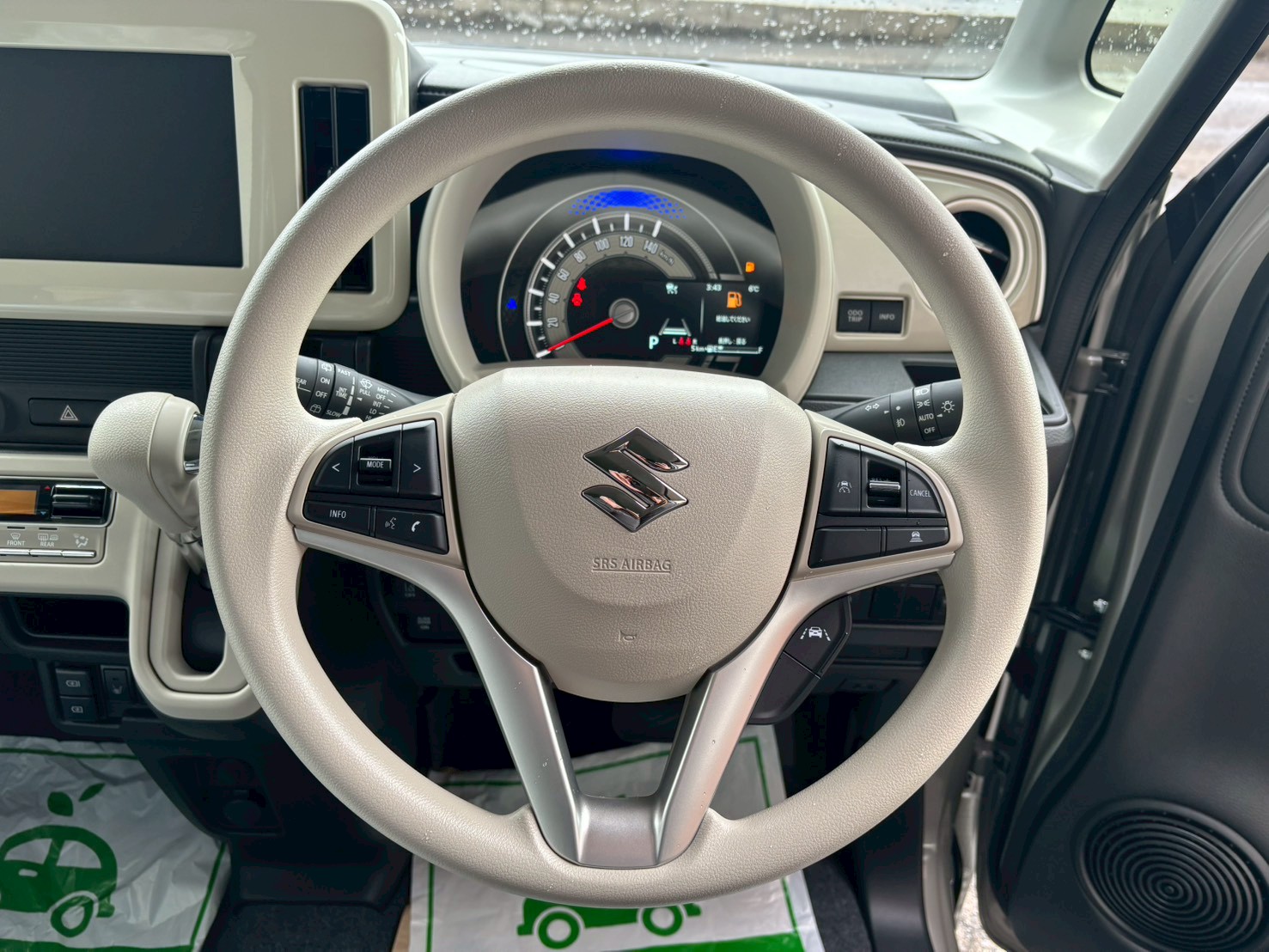 美使用軽江別店のお車をご覧いただき誠にありがとうございます!ご来店またはお電話やウェブでもご商談が可能ですのでご気軽にご相談くださいませ!