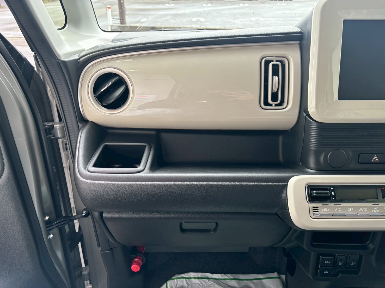 美使用軽江別店のお車をご覧いただき誠にありがとうございます!ご来店またはお電話やウェブでもご商談が可能ですのでご気軽にご相談くださいませ!