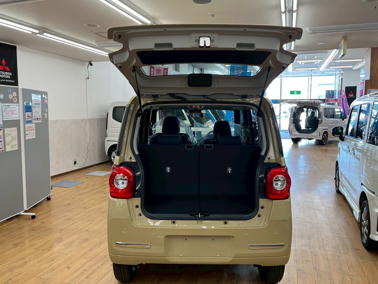 美使用軽江別店のお車をご覧いただき誠にありがとうございます!ご来店またはお電話やウェブでもご商談が可能ですのでご気軽にご相談くださいませ!