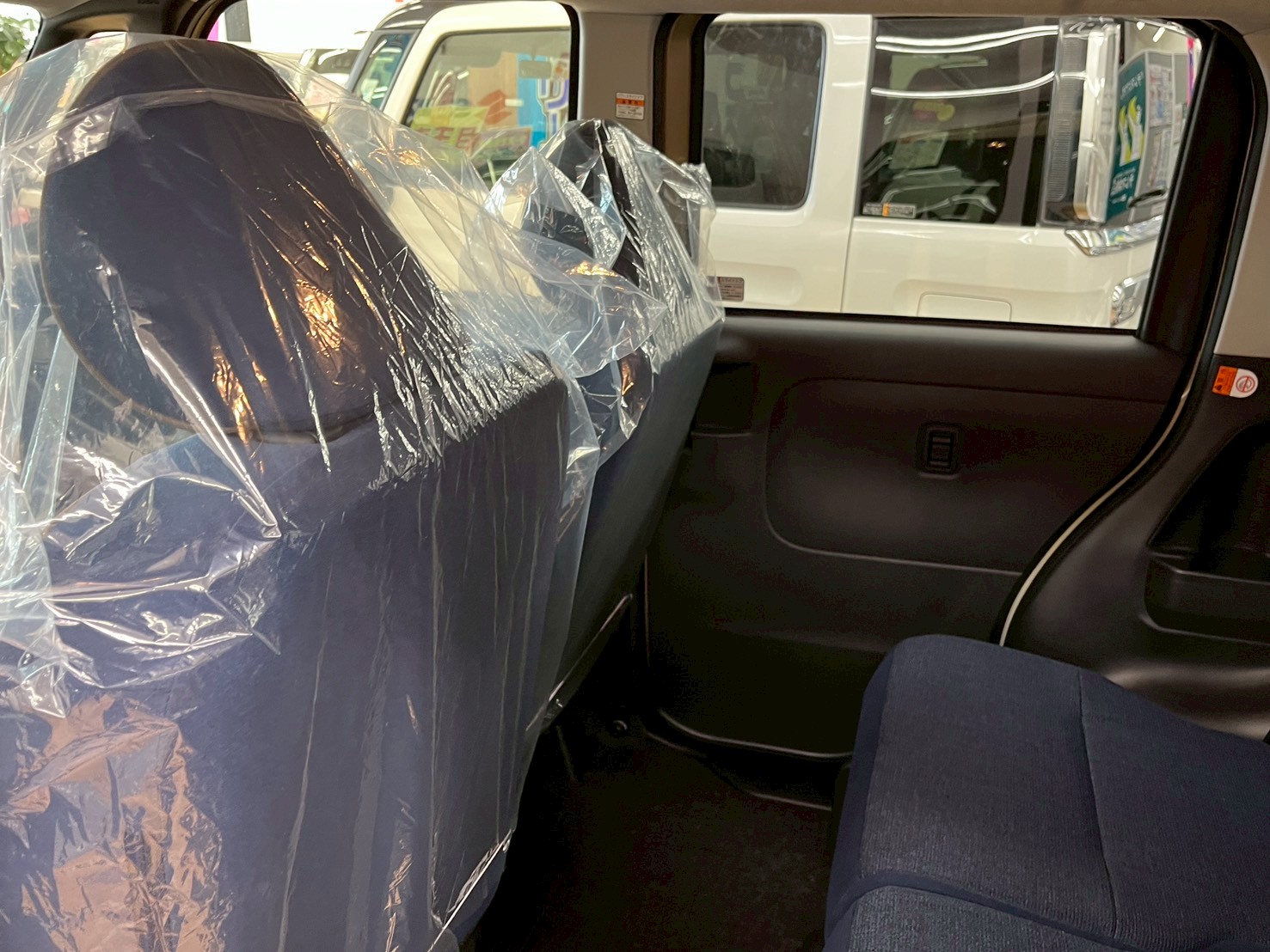 美使用軽江別店のお車をご覧いただき誠にありがとうございます!ご来店またはお電話やウェブでもご商談が可能ですのでご気軽にご相談くださいませ!