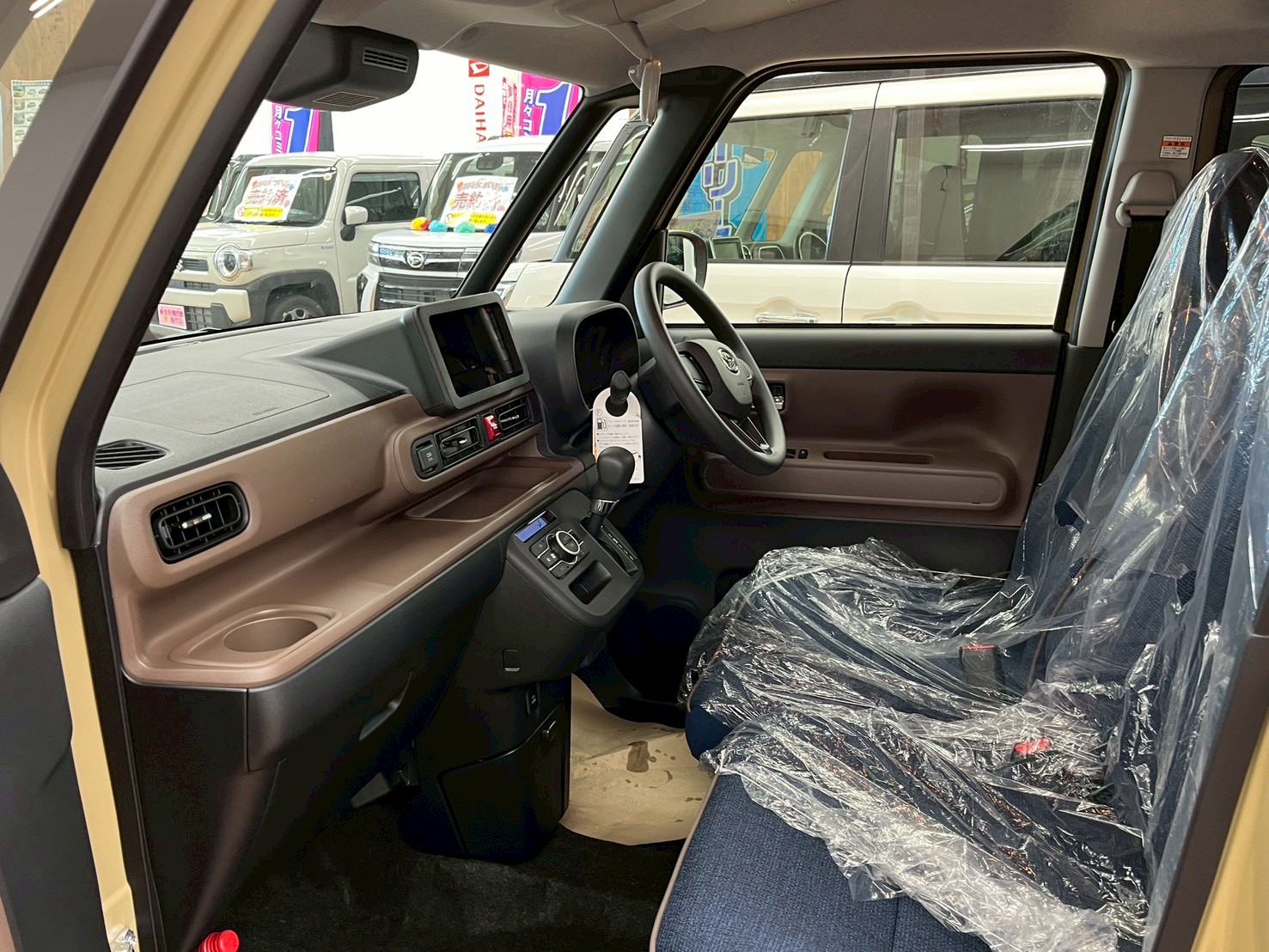 美使用軽江別店のお車をご覧いただき誠にありがとうございます!ご来店またはお電話やウェブでもご商談が可能ですのでご気軽にご相談くださいませ!