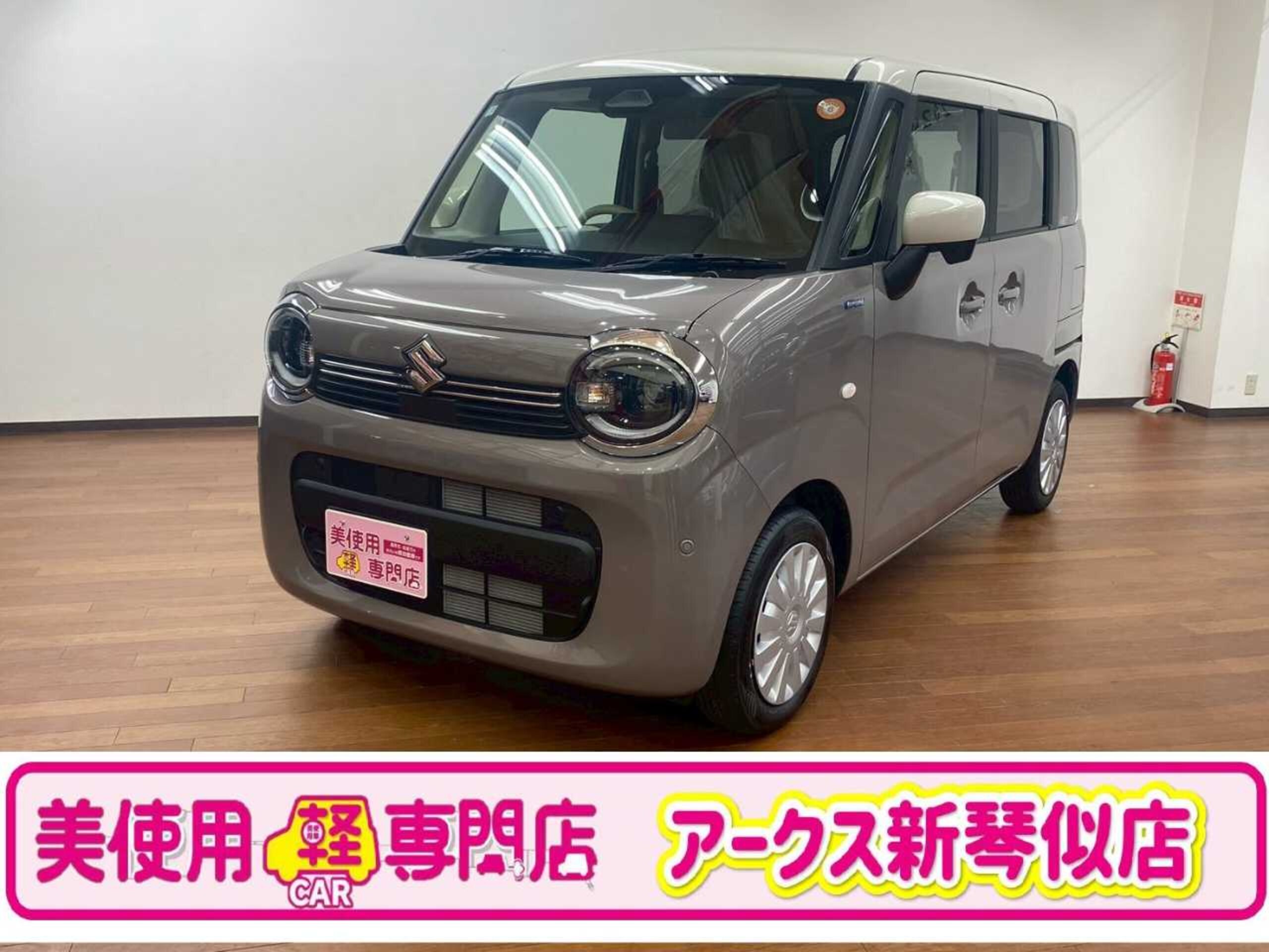 スズキ ワゴンRスマイル 660 ハイブリッド S 4WD　スズキセーフティサポート　前席シートヒーター　ブレーキホールド　クルーズコントロール　コーナリングセンサー　アイドリングストップ　横滑防止　衝突軽減　プッシュスタート　左リア側電動スライドドア （グレー）