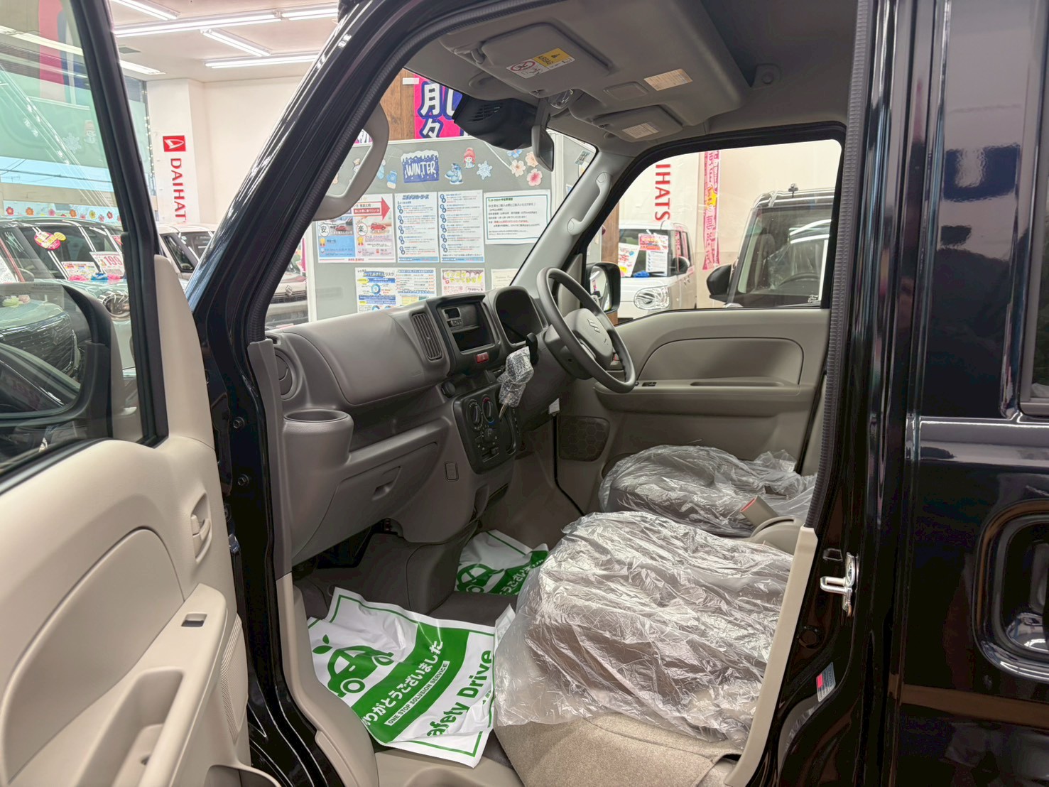 美使用軽江別店のお車をご覧いただき誠にありがとうございます！ご来店またはお電話やウェブでもご商談が可能ですのでご気軽にご相談くださいませ！