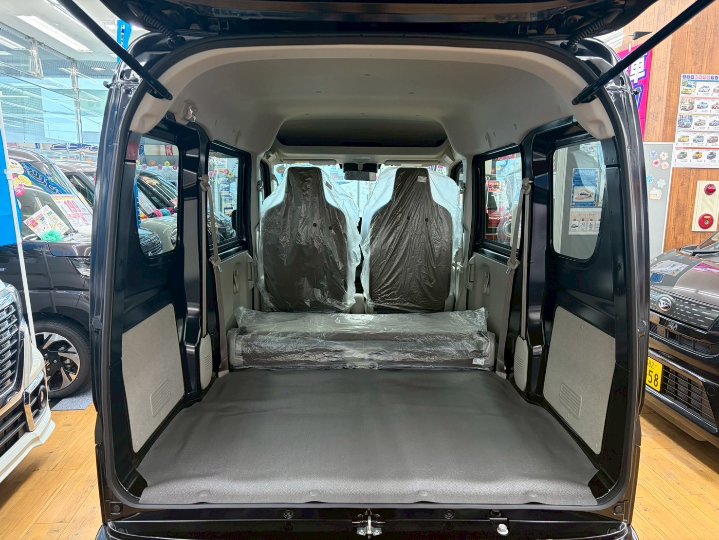 美使用軽江別店のお車をご覧いただき誠にありがとうございます！ご来店またはお電話やウェブでもご商談が可能ですのでご気軽にご相談くださいませ！