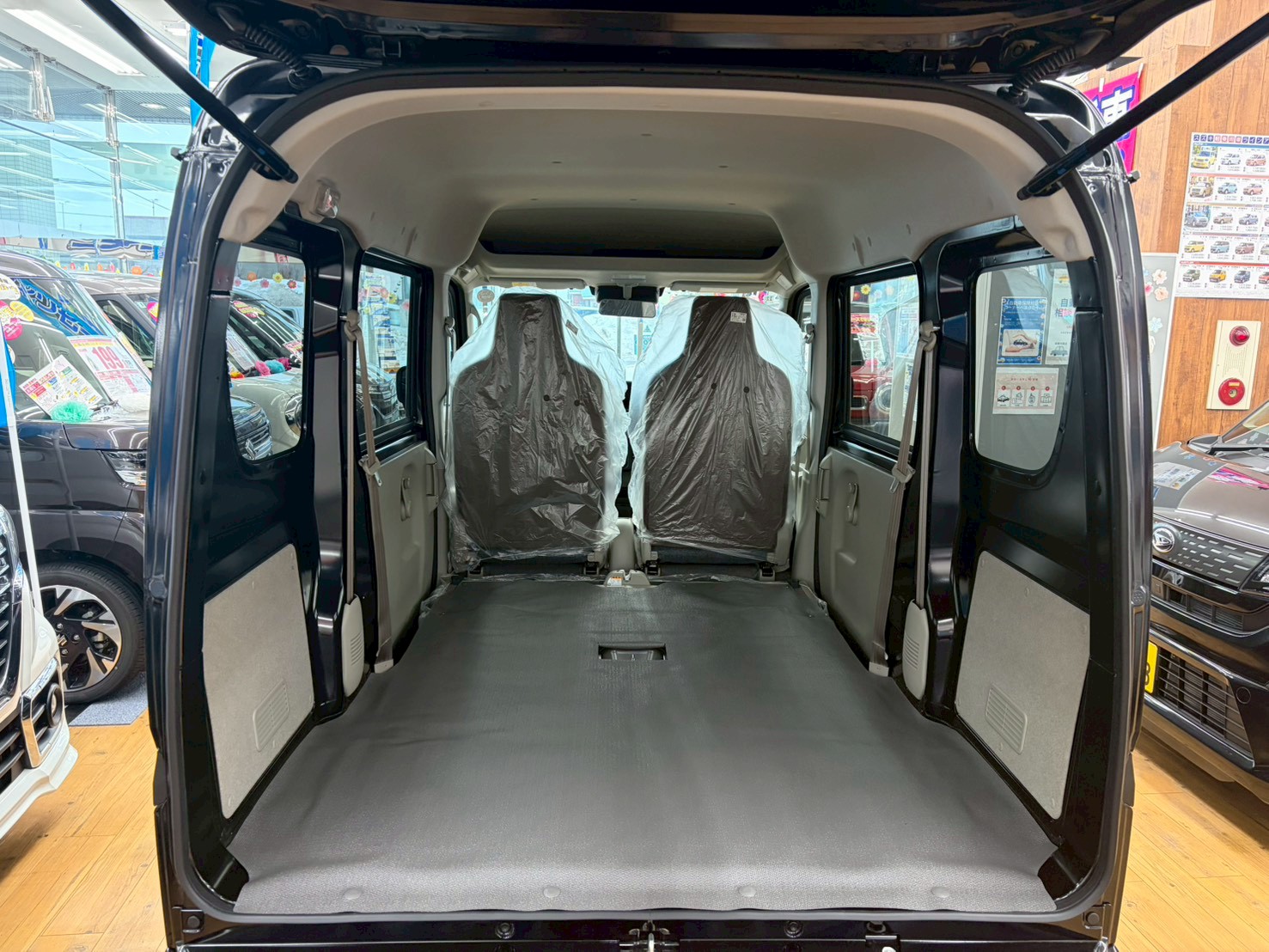 美使用軽江別店のお車をご覧いただき誠にありがとうございます！ご来店またはお電話やウェブでもご商談が可能ですのでご気軽にご相談くださいませ！