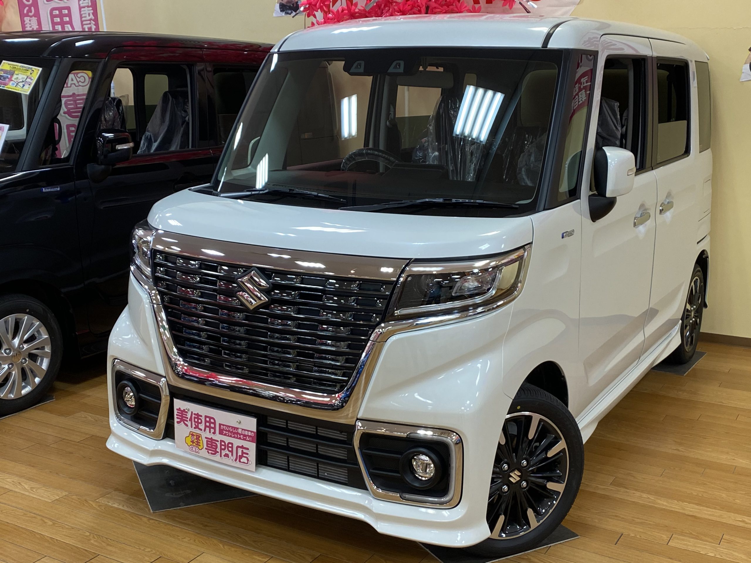 スペーシアカスタム ハイブリッドXS 4WD 衝突被害軽減ブレーキ キーレス プッシュスタート LEDヘッドライト フォグランプ 両側パワースライド スリムサーキュレーター