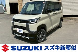 三菱 デリカミニ Tプレミアム 4WD