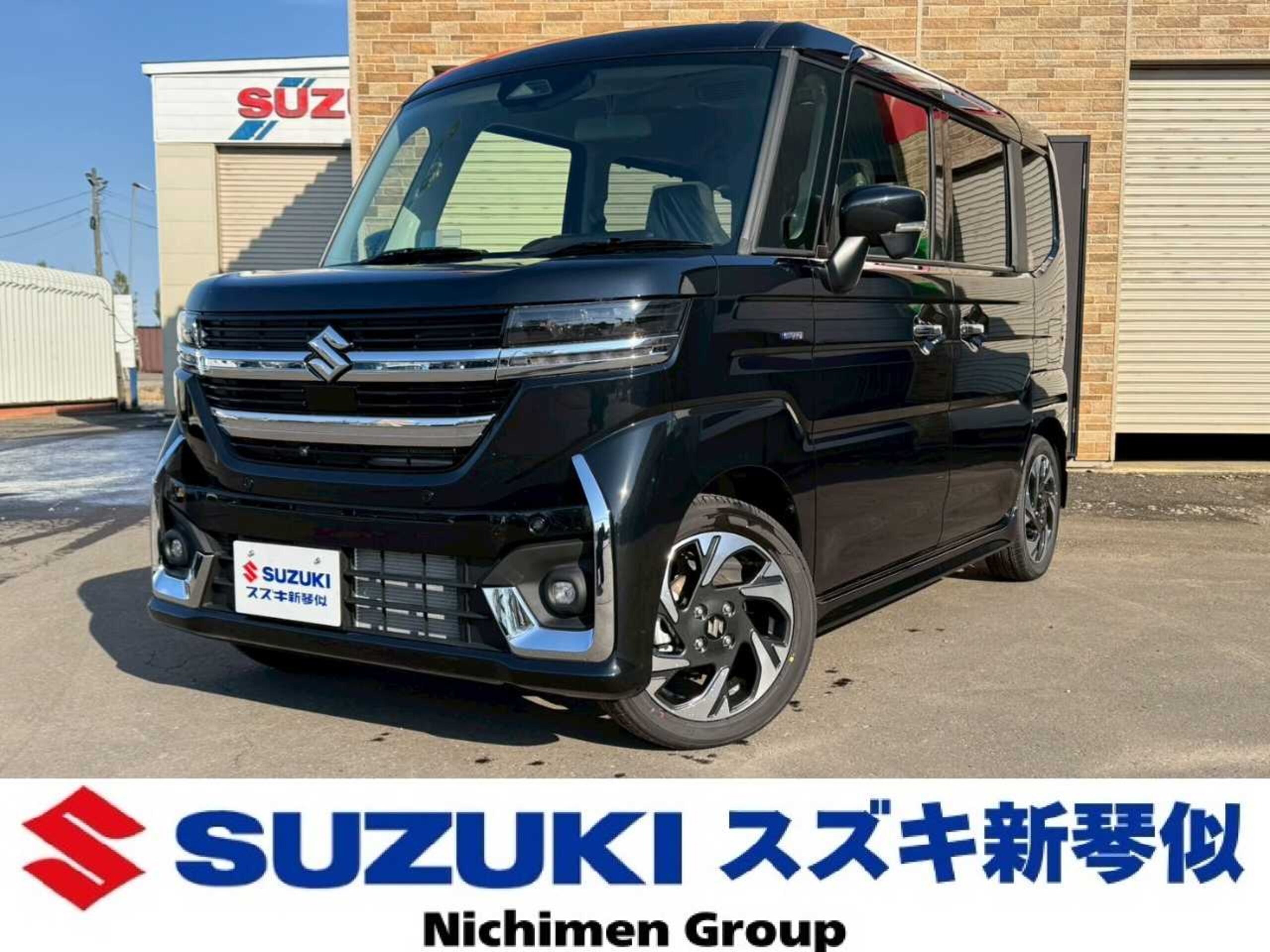 スズキ スペーシア 660 カスタム ハイブリッド XSターボ 4WD　全方位モニター付メモリーナビゲーション　両側電動スライドドア　純正15インチアルミホイール　前席シートヒーター　電子パーキング　ブルーイッシュブラックパール （ブルーイッシュブラックパール３）