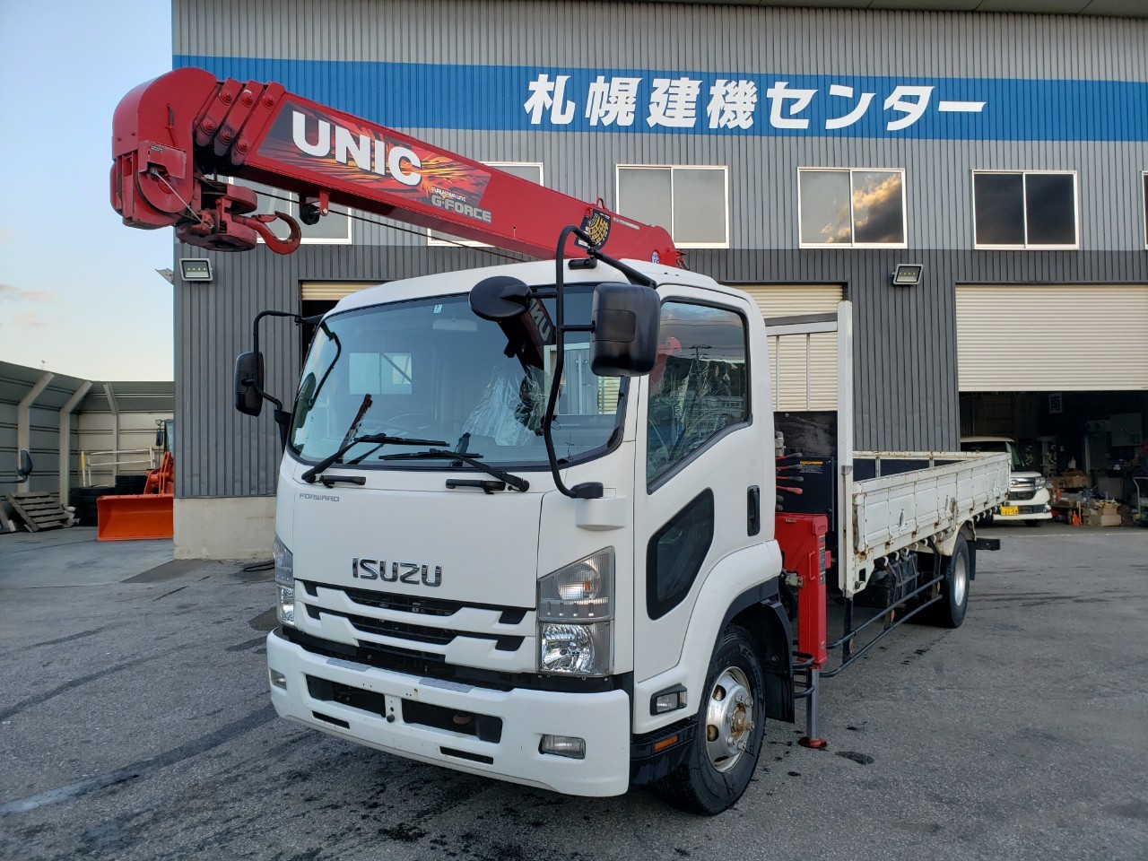 平成29年 フォワード4トン4段クレーンロング ラジコン ★軽々ゲート付 ★走行3.4万㎞ ★最大積載量2650㎏
