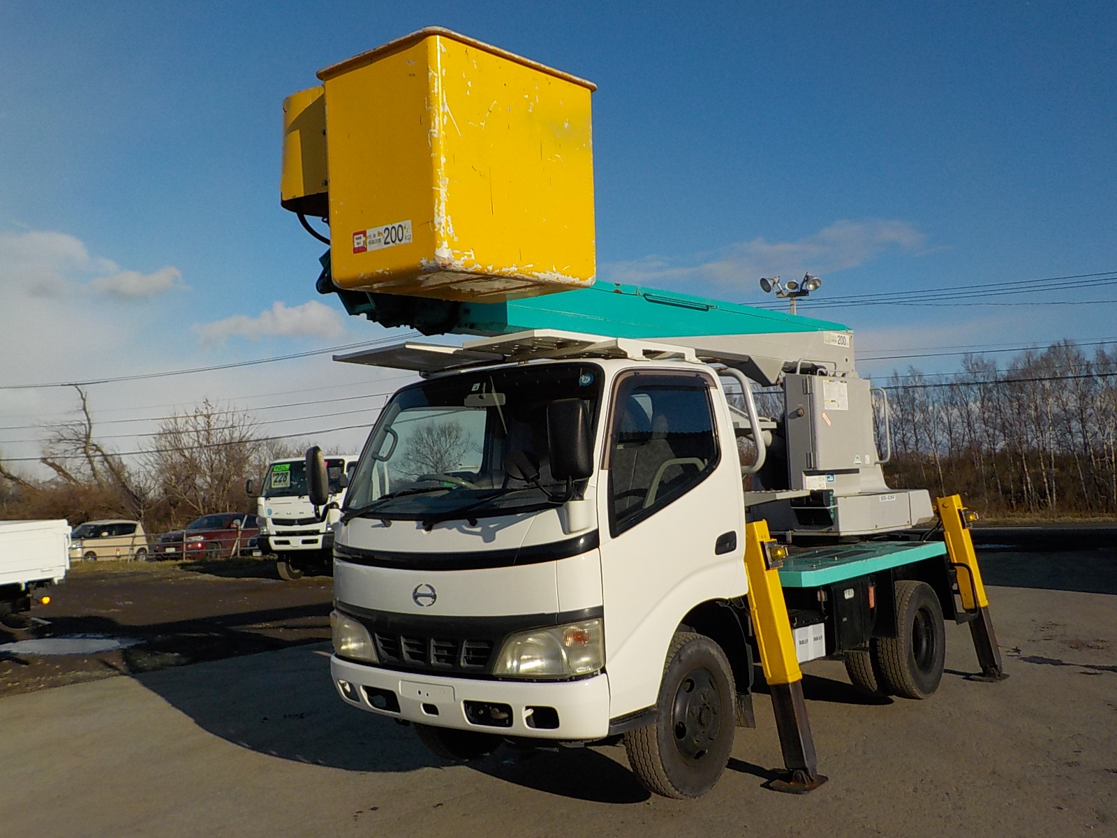 平成17年 デュトロ 11.9m高所作業車 FRPバケット