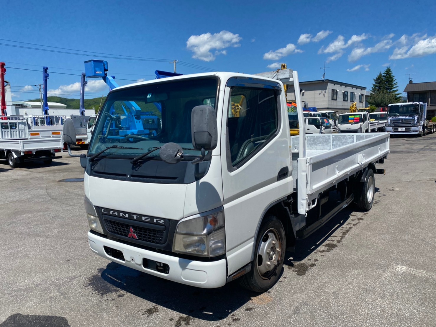 平成18年 キャンター2トン平 4WD ロング