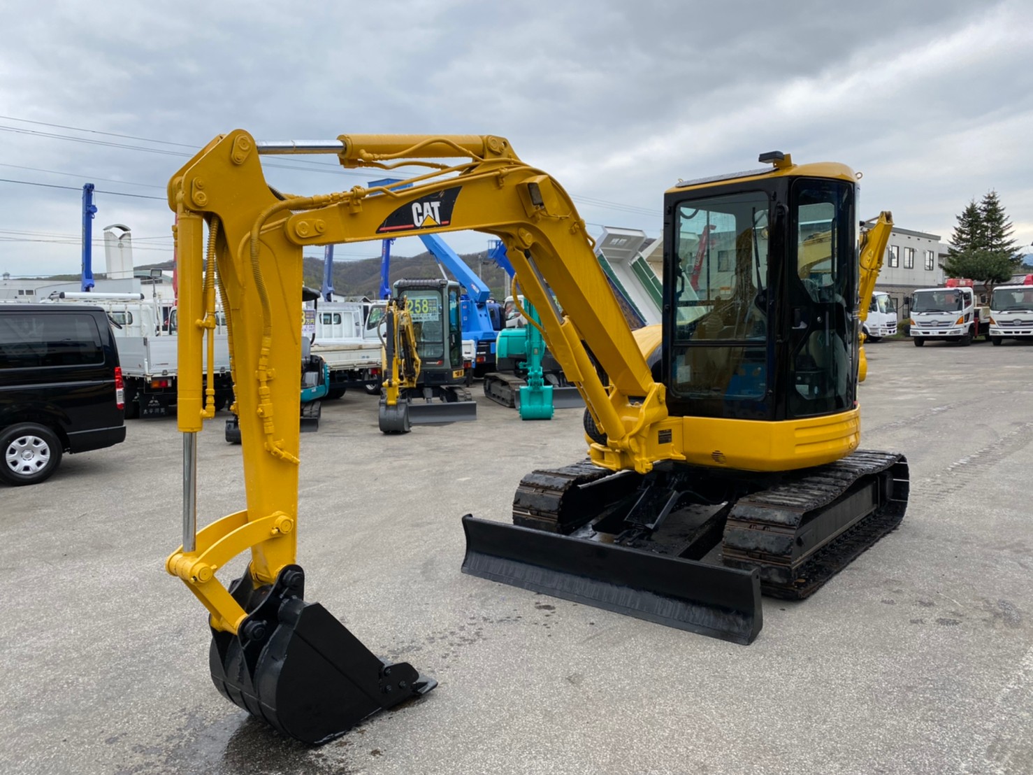 CAT 304CR 0.14㎥