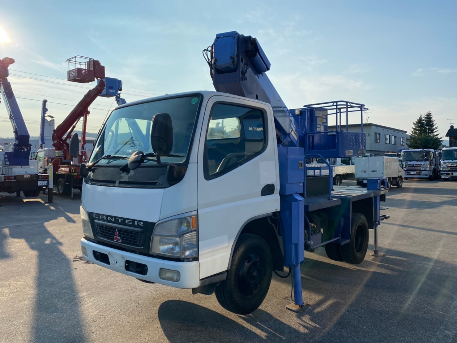 平成15年 キャンター12m高所作業車 後方格納スチールバケット