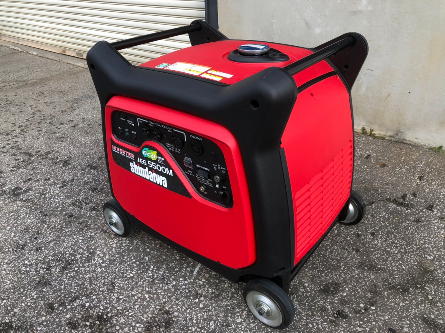 新ダイワ 発電機 EG5500M-Y