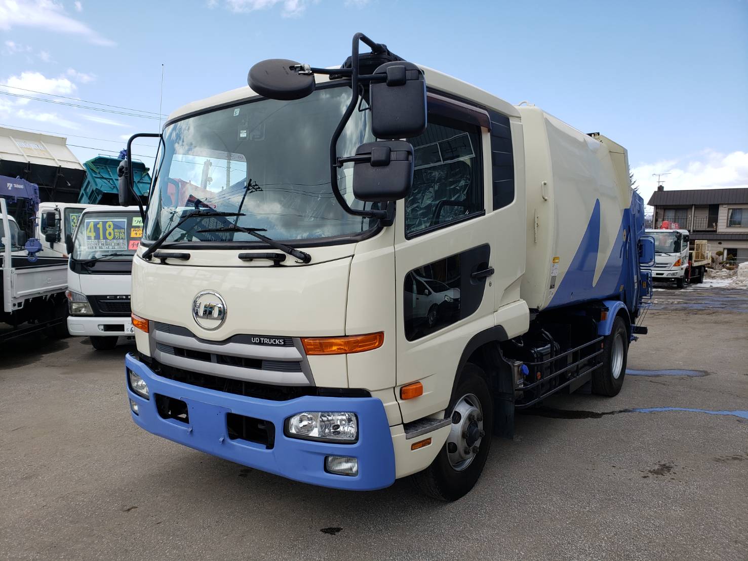 H24年式 コンドル7.2m3プレス式パッカー車