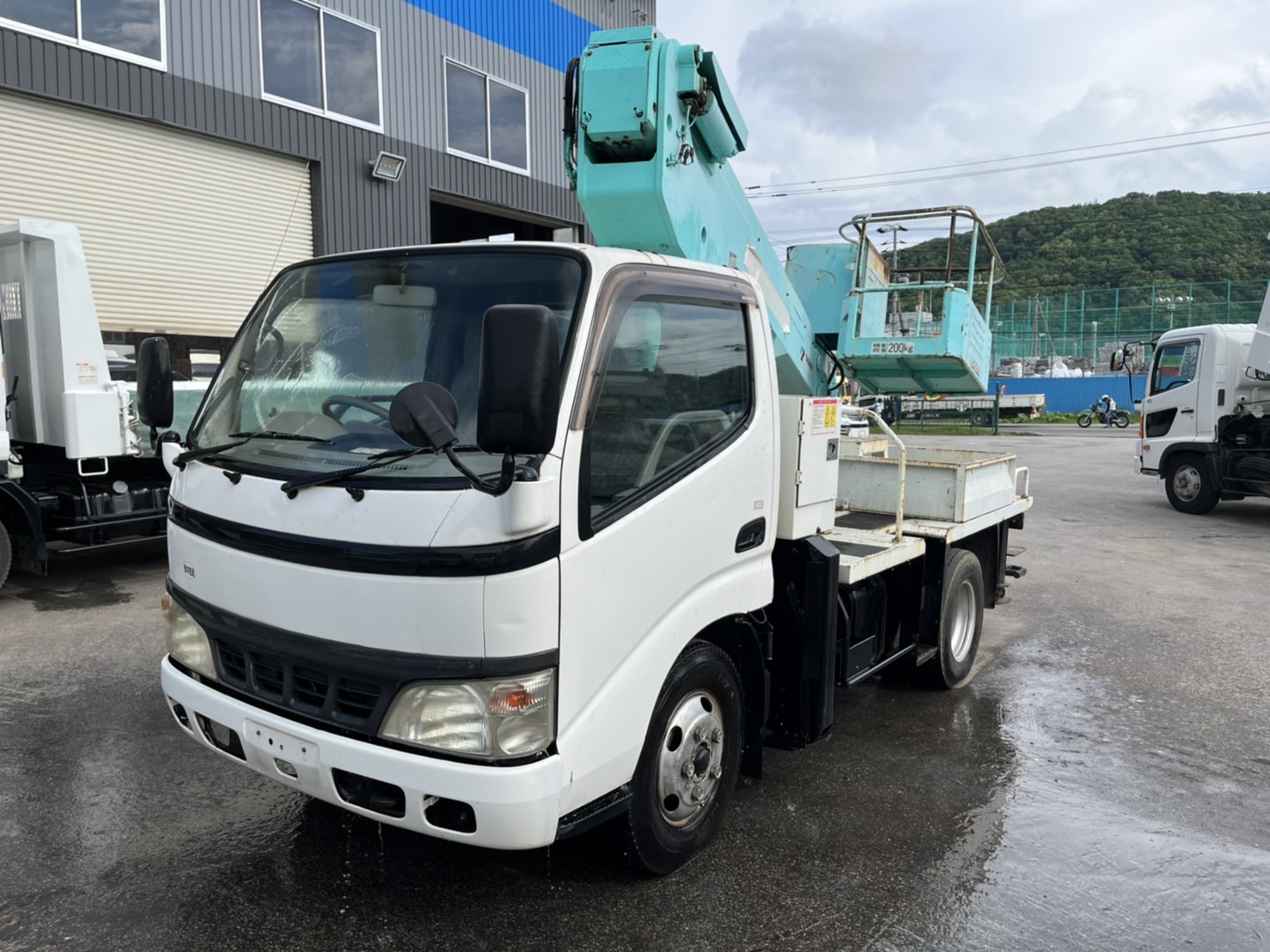 平成16年 デュトロ 12m高所作業車